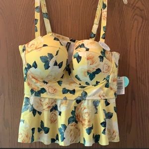 NWT torrid swim suit tankini top